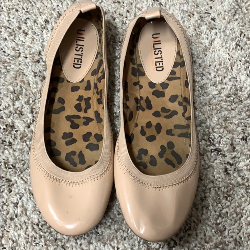 UNLISTED nude flats